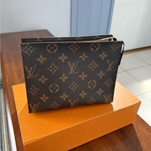 Louis Vuitton Brown and Tan Monogram Clutch